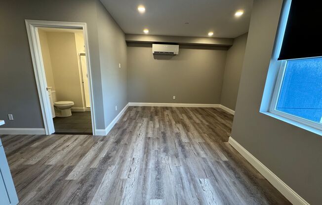 Studio, 1 bath, 380 sqft, $1,850, Unit 417