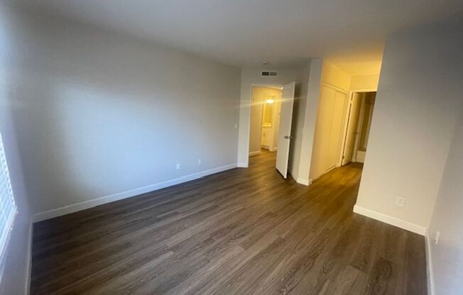 2 beds, 2 baths, 1,000 sqft, $2,695, Unit O