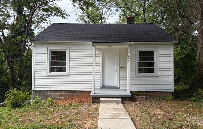 2 Bedroom, 1 Bathroom House in Winston-Salem!