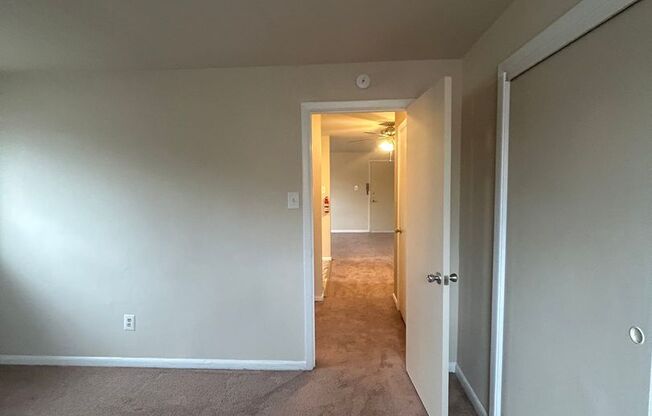 1 bed, 1 bath, 550 sqft, $1,195, Unit G10