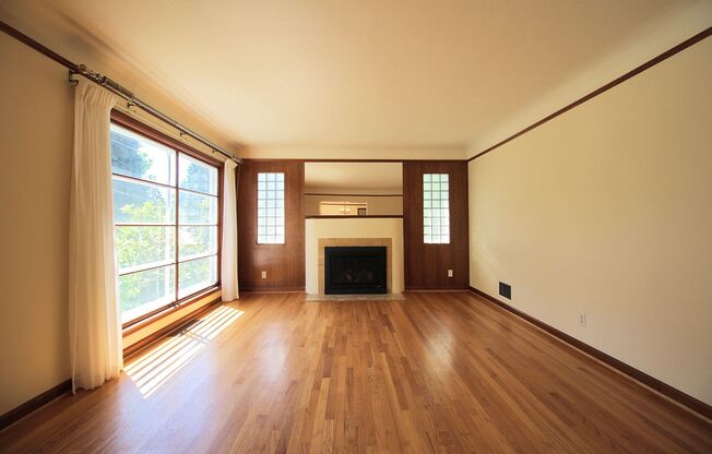 Exquisite 2 Bedroom South Burlingame Home with Lots of Character