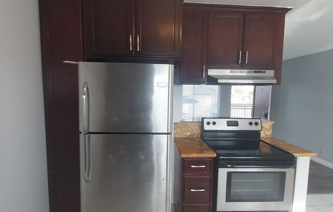 2 beds, 1 bath, 672 sqft, $2,150, Unit 15