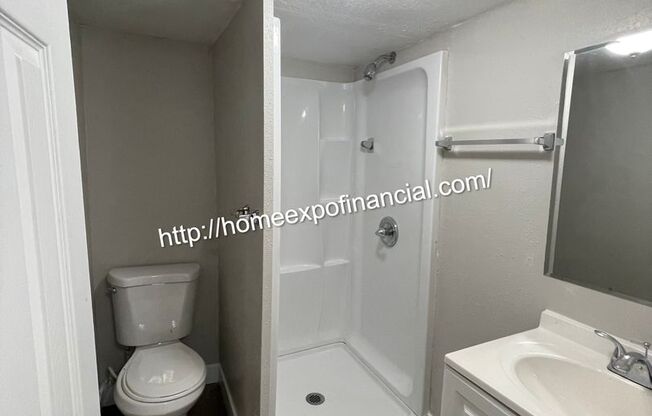 2 beds, 1 bath, $1,595