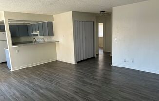 2 beds, 1 bath, $1,250, Unit D