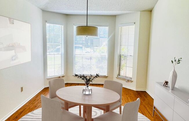 South Austin 3-bedroom/2-bath Home Reduced for quick move in!