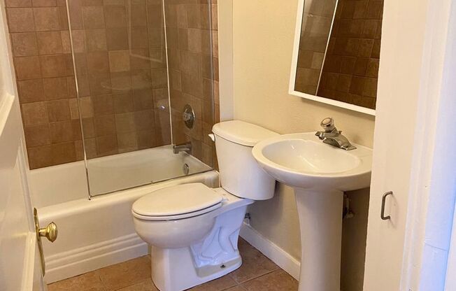 Studio, 1 bath, 345 sqft, $875, Unit 820.5