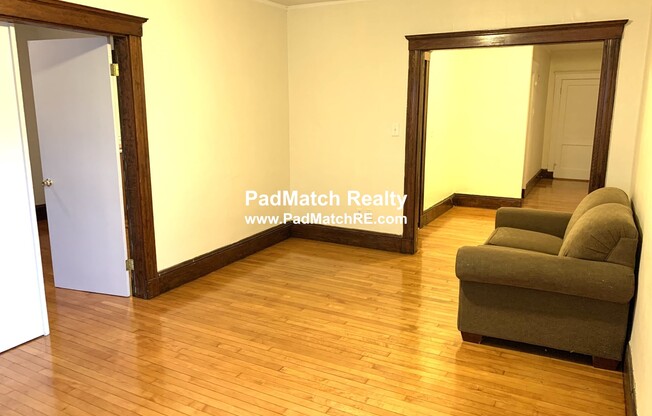 14 Centre St