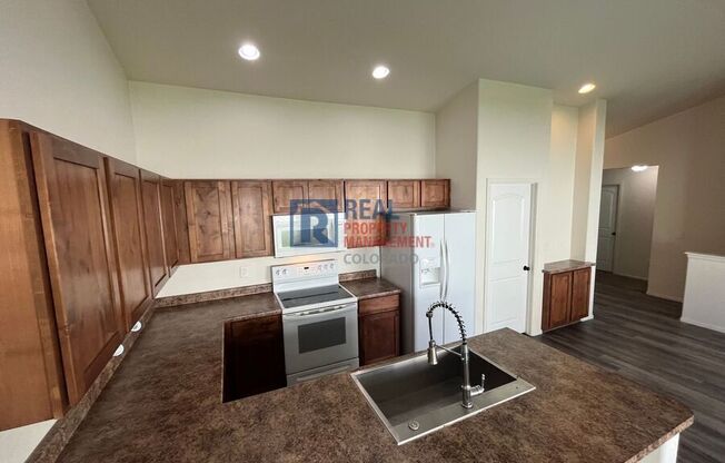 720 ELK MTN DR