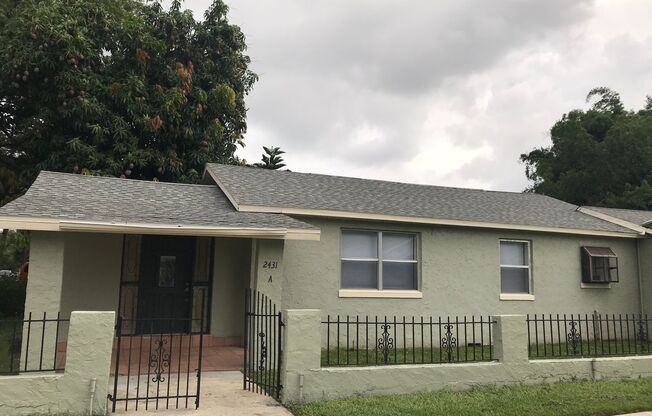 3 bedroom 2 bath, corner lot