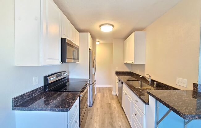 2 beds, 1 bath, $1,295, Unit 210