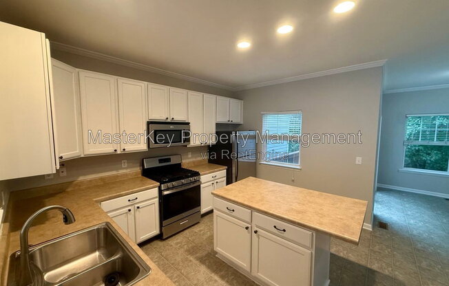 118 DARLEY DL LOOP
