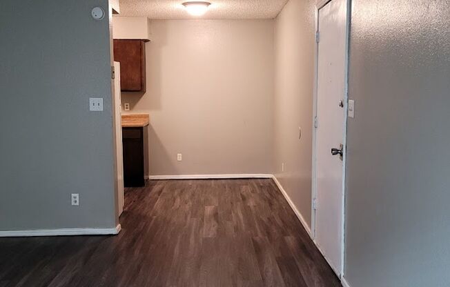 1 bed, 1 bath, 600 sqft, $699, Unit 104