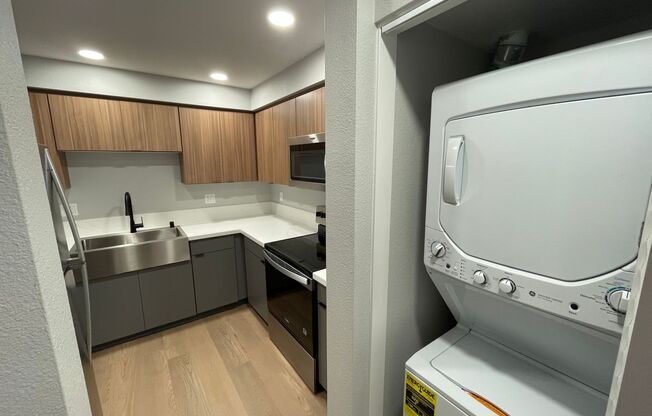2 beds, 2 baths, 1,007 sqft, $3,485, Unit F-219
