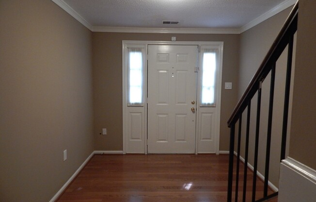 Fabulous TH with Garage! Great Location!