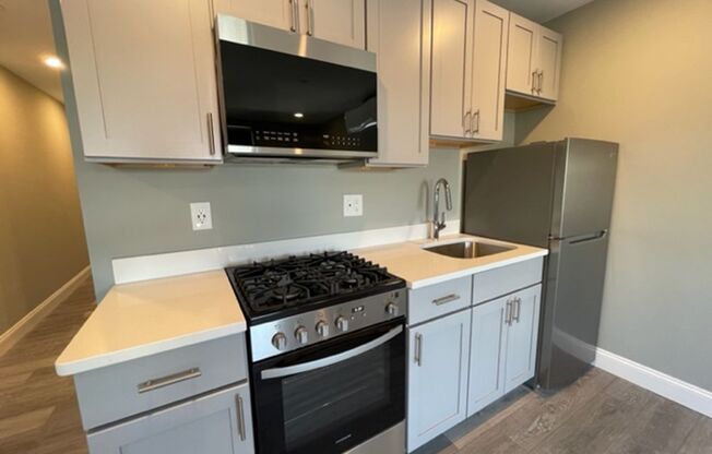 Studio, 1 bath, 345 sqft, $1,850, Unit 401