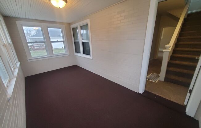 4 Bedroom, 1 Bathroom home just South of Downtown!