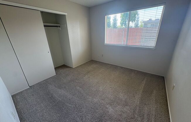 2 beds, 1 bath, 895 sqft, $1,700, Unit 494803