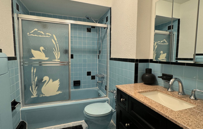 3 beds, 1.5 baths, 1,800 sqft, $3,200, Unit 2