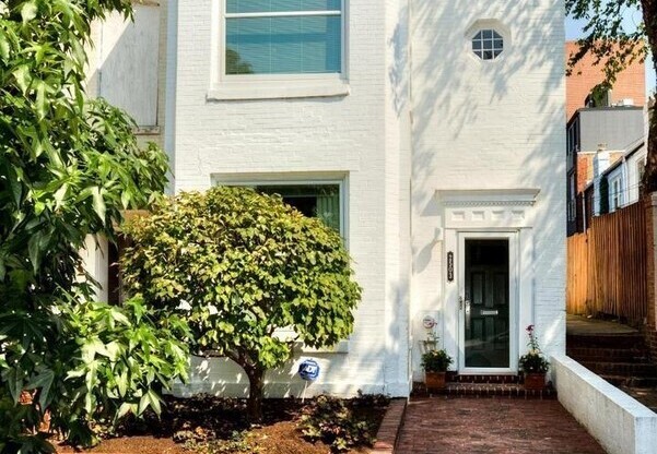 2503 I ST NW