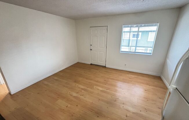 1 bed, 1 bath, 680 sqft, $995, Unit D25