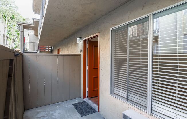 1 bed, 1 bath, 560 sqft, $2,095, Unit 08-74