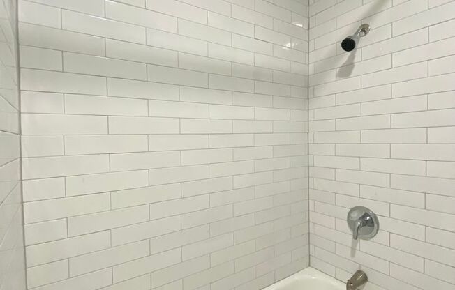 3 beds, 2 baths, $1,595