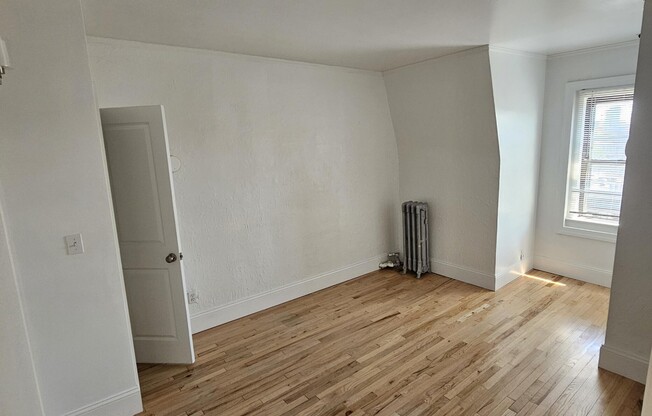 2 beds, 1 bath, 629 sqft, $4,200, Unit 714