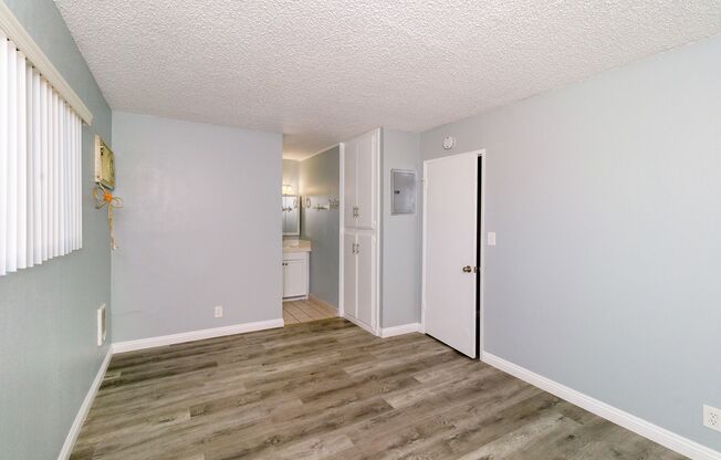 1 bed, 1 bath, $1,795, Unit 29