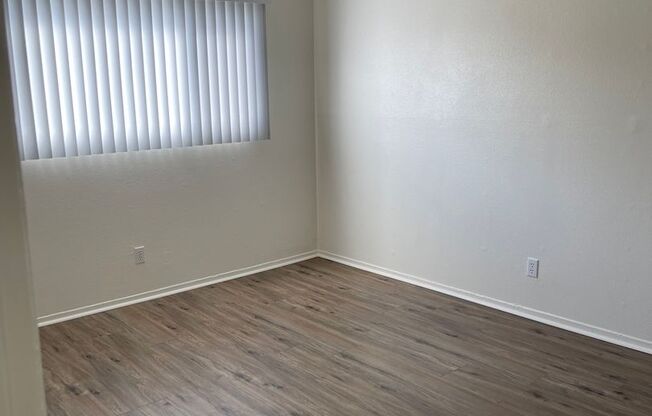 2 beds, 1 bath, 900 sqft, $2,095, Unit 20