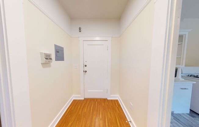 Studio, 1 bath, 401 sqft, $1,450, Unit 20