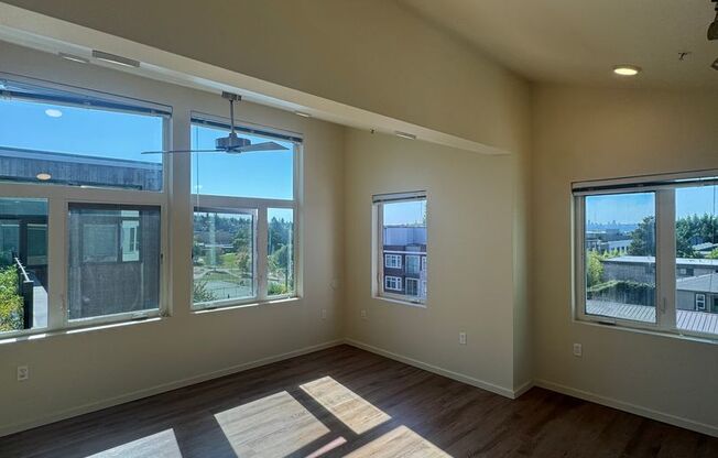 Studio, 1 bath, 179 sqft, $1,799, Unit 526