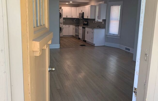 5 Bedroom - PRE-LEASING FOR JUNE