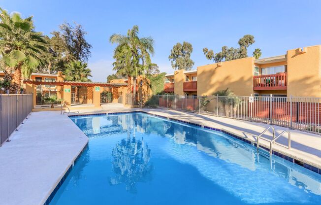 2 beds, 2 baths, 900 sqft, $1,199