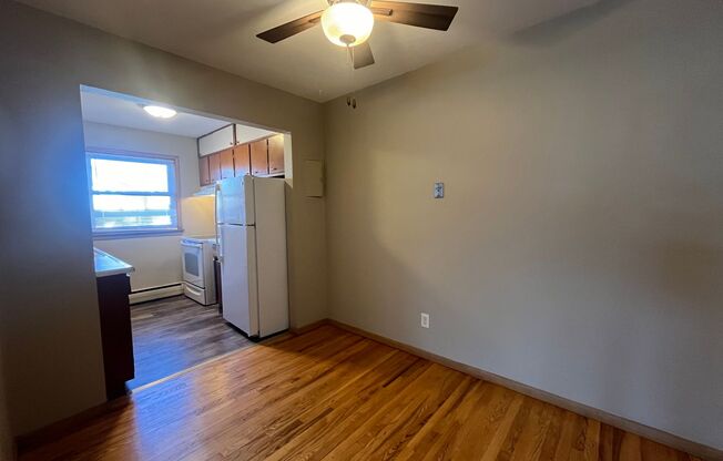 1 bed, 1 bath, 640 sqft, $945, Unit 207