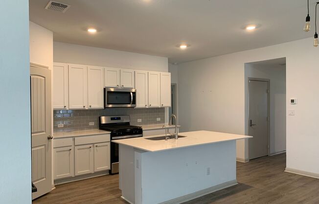 Lovely 3 Bed 2 bath home in Hutto