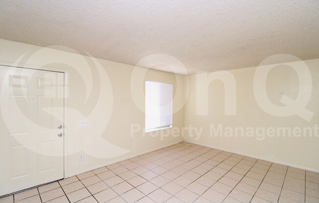 4050 E SAINT ANNE AVE