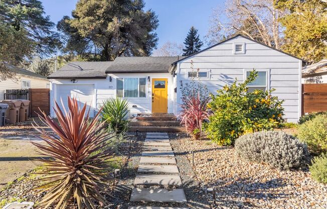 Renovated Two Bedroom West Napa Bungalow