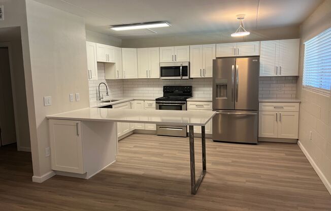 2 beds, 1 bath, 850 sqft, $1,299, Unit 54