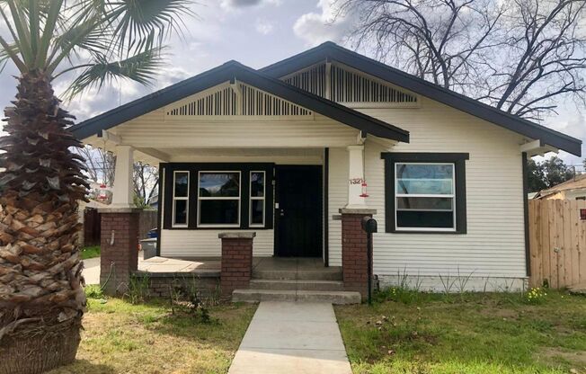 Charming 3 Bed / 2 Bath Home in the Tower District