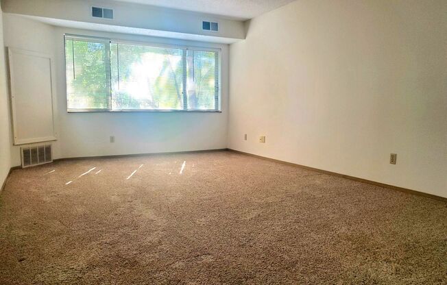 2 beds, 2 baths, 1,014 sqft, $1,350, Unit 1531-204