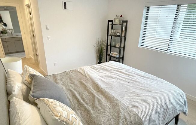 2 beds, 2 baths, 919 sqft, $2,650, Unit 309