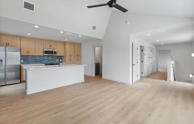Modern Luxury in San Marcos' Premier Courtyard Community – Now Leasing!