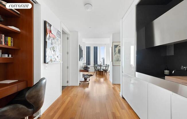 1 bed, 2 baths, $8,000, Unit 43J