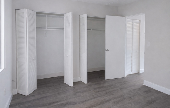 1 bed, 1 bath, 700 sqft, $1,695, Unit 2700 - 2D