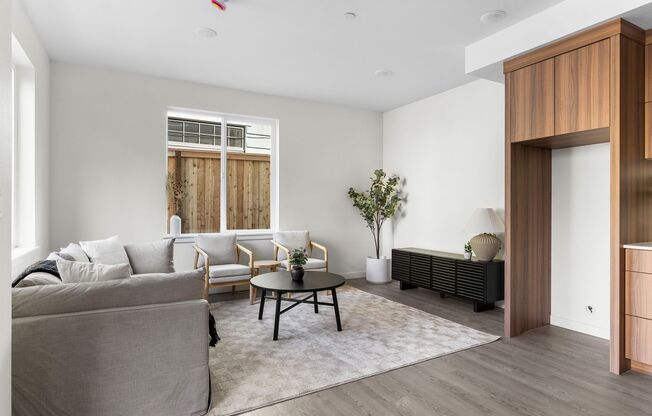 *1 MONTH FREE RENT* A 2bd/2bath Modern Townhome in Portland’s Vibrant Hollywood District