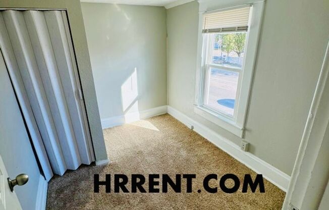 2 beds, 1.5 baths, $1,500