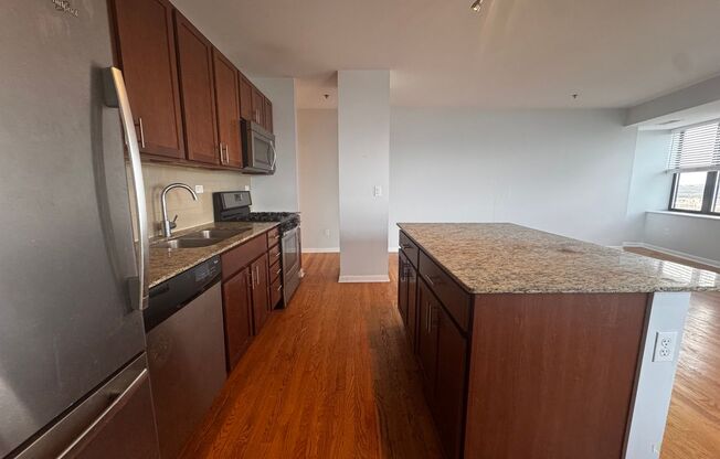 2 beds, 2 baths, $2,400, Unit 401