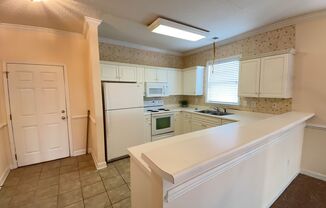 1st Floor Unfurnished Condo in Heatherstone