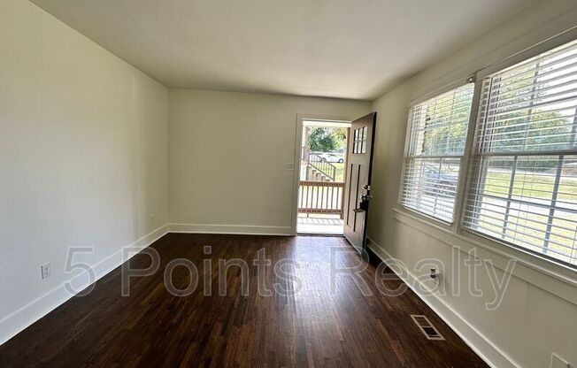 1715 Luton St.