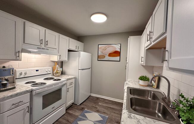 2 beds, 2 baths, 1,010 sqft, $1,298, Unit B3-201